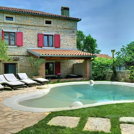 Villa Br *