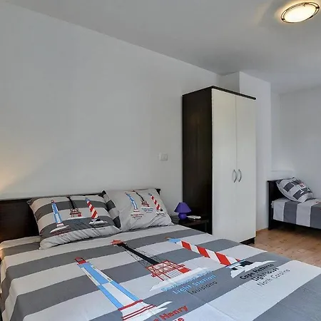 Villa Br Ližnjan