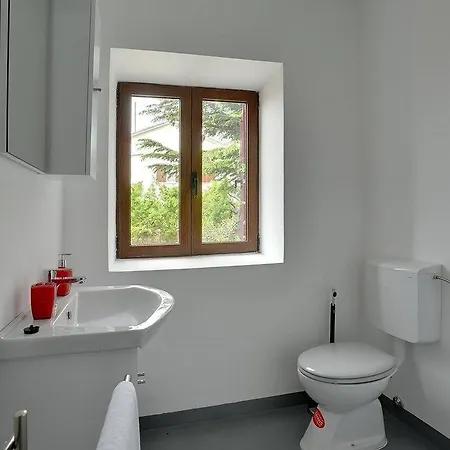 Br Holiday home Liznjan
